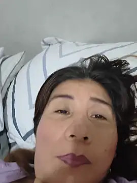 Snapshot of fire_mommy chatting on June 11, 2026, 2:53 am fire mommy online show from June 11, 2026, 2:53 am