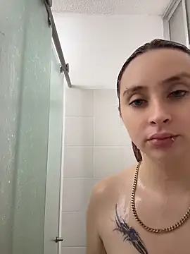Snapshot of Sophia_LuxxX chatting on June 5, 2026, 5:29 pm Sophia LuxxX online show from June 5, 2026, 5:29 pm