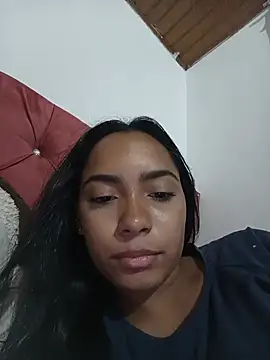 Snapshot of xcleila chatting on June 1, 2026, 4:14 am xcleila online show from June 1, 2026, 4:14 am