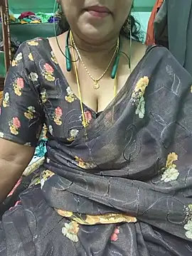 Snapshot of Tamil-kaviya98 chatting on June 27, 2026, 5:51 pm Tamil-kaviya98 online show from June 27, 2026, 5:51 pm