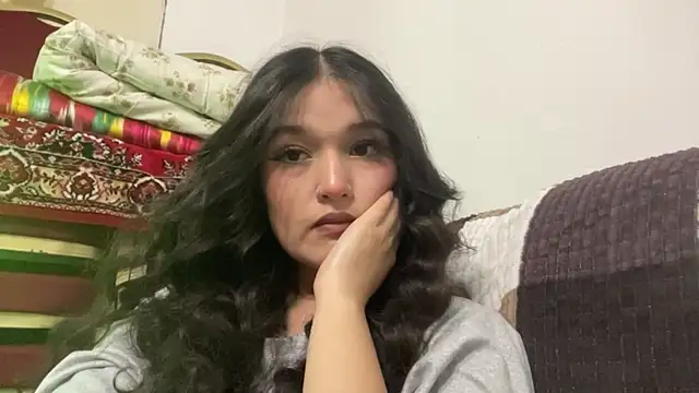 Snapshot of LisetteParajon chatting on May 28, 2026, 4:04 pm LisetteParajon online show from May 28, 2026, 4:04 pm