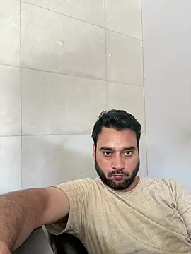 Snapshot of VBRAWN01 chatting on July 14, 2026, 9:14 am VBRAWN01 online show from July 14, 2026, 9:14 am