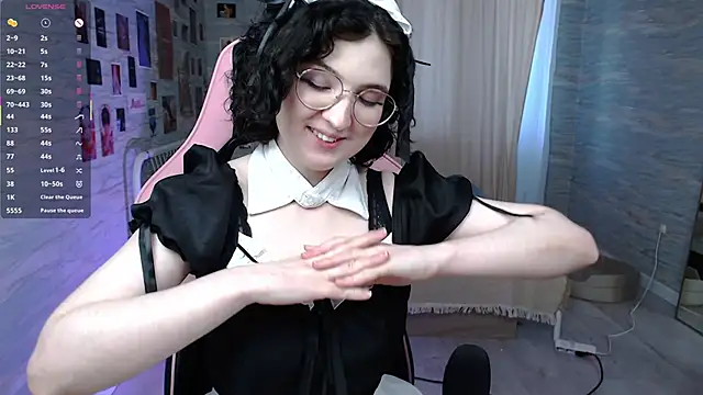 JackieApplePie online show from June 21, 2026, 3:09 am