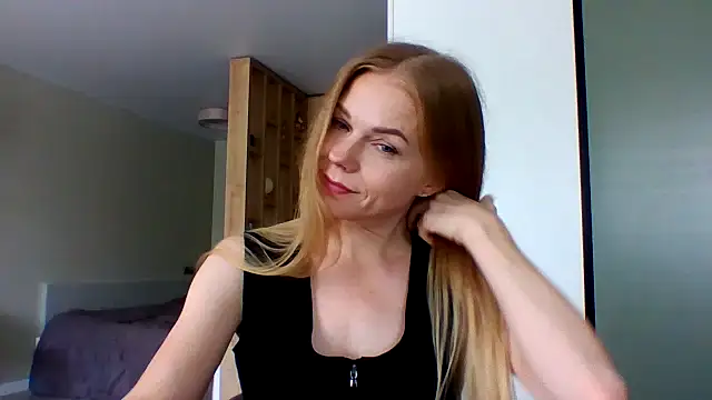 Snapshot of Tina5394 chatting on July 14, 2026, 10:21 am Tina5394 online show from July 14, 2026, 10:21 am