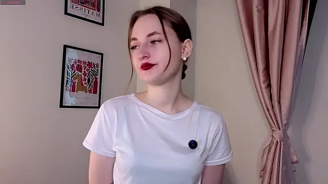 Snapshot of LeishaChamblee chatting on June 12, 2026, 1:26 am LeishaChamblee online show from June 12, 2026, 1:26 am