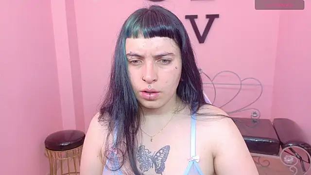 Snapshot of _sofia_smth_xx chatting on June 30, 2026, 12:17 pm sofia smth xx online show from June 30, 2026, 12:17 pm