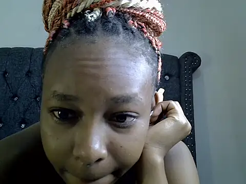 Snapshot of cocolaurah chatting on June 21, 2026, 3:20 am cocolaurah online show from June 21, 2026, 3:20 am