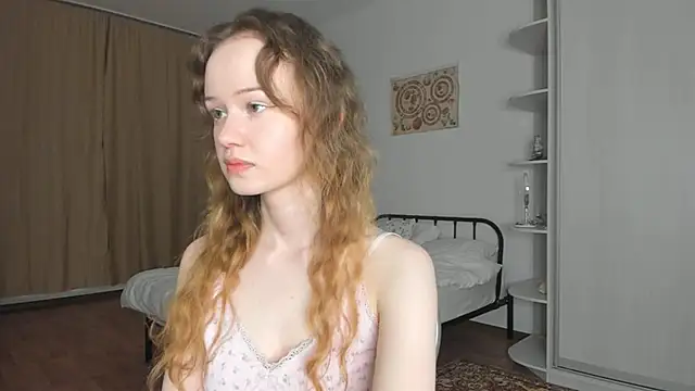 babymolly2 online show from June 15, 2026, 6:43 pm