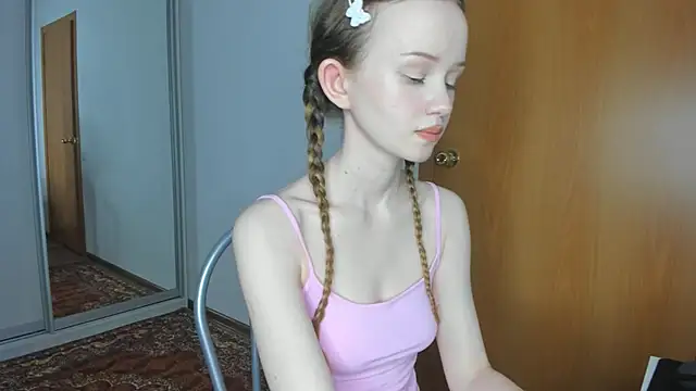 babymolly2 online show from July 2, 2026, 6:25 pm
