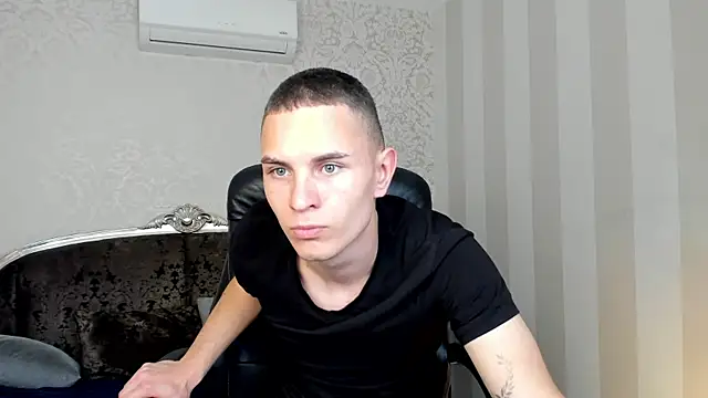 Snapshot of SamsonBev chatting on May 28, 2026, 8:39 pm SamsonBev online show from May 28, 2026, 8:39 pm