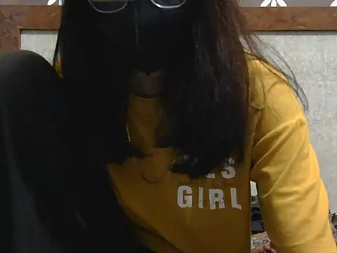 Snapshot of Sanskari-sexy chatting on July 28, 2026, 5:34 pm Sanskari-sexy online show from July 28, 2026, 5:34 pm
