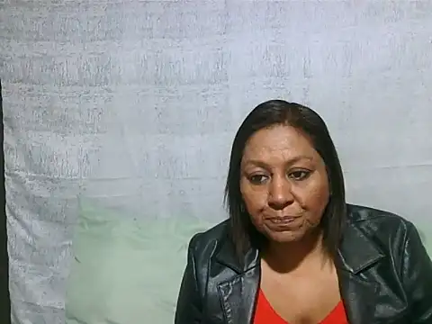 Snapshot of IndianSexyMilf69 chatting on June 11, 2026, 5:05 am IndianSexyMilf69 online show from June 11, 2026, 5:05 am