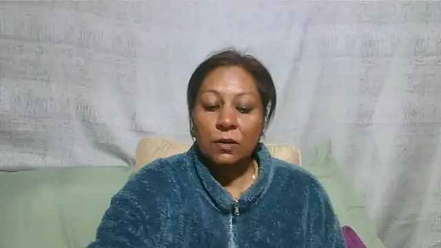 Snapshot of IndianSexyMilf69 chatting on July 4, 2026, 5:02 am IndianSexyMilf69 online show from July 4, 2026, 5:02 am