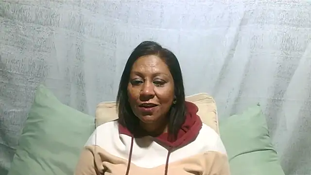 Snapshot of IndianSexyMilf69 chatting on July 7, 2026, 5:10 am IndianSexyMilf69 online show from July 7, 2026, 5:10 am