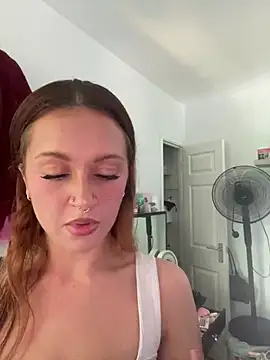 Snapshot of PoisonIvy_x chatting on July 3, 2026, 3:51 pm PoisonIvy x online show from July 3, 2026, 3:51 pm