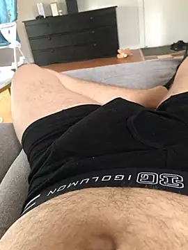 maleblond online show from May 31, 2026, 9:16 pm