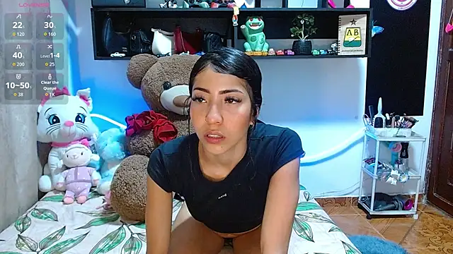 Snapshot of Laila_bunny chatting on June 2, 2026, 4:03 am Laila bunny online show from June 2, 2026, 4:03 am