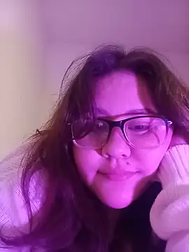 VeryGirlhot online show from July 4, 2026, 8:42 am