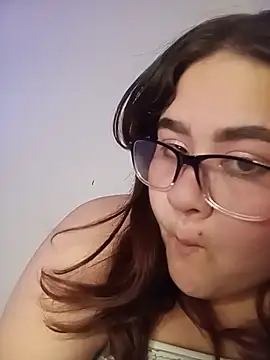 VeryGirlhot online show from July 19, 2026, 6:06 am