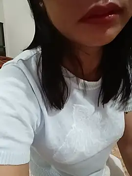 Snapshot of -Maya-a chatting on July 5, 2026, 8:38 pm -Maya-a online show from July 5, 2026, 8:38 pm