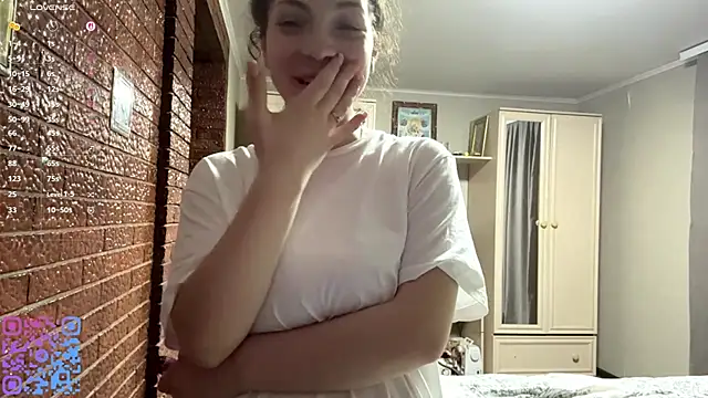 Snapshot of MargyClingingsmith chatting on June 6, 2026, 3:17 pm MargyClingingsmith online show from June 6, 2026, 3:17 pm