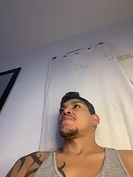 Tatuadomoreno23cm online show from June 28, 2026, 1:28 pm
