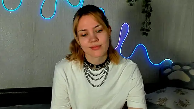 Snapshot of Milena_Stasym chatting on July 3, 2026, 6:09 am Milena Stasym online show from July 3, 2026, 6:09 am
