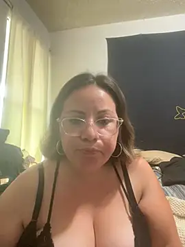 sunflowerNiecy online show from June 30, 2026, 9:27 pm