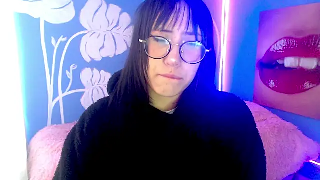 Snapshot of eli_doll chatting on July 8, 2026, 11:15 am eli doll online show from July 8, 2026, 11:15 am