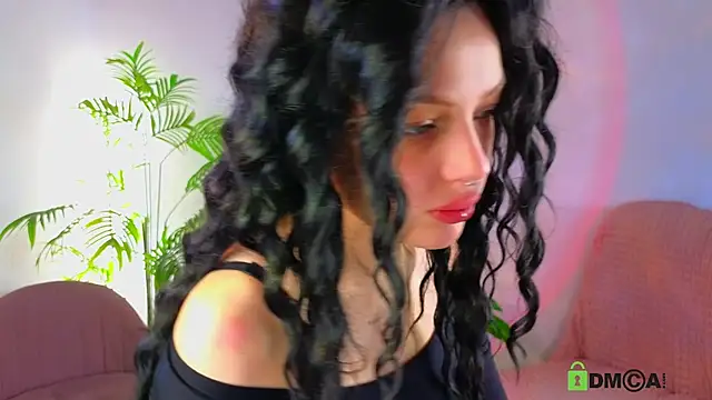 Snapshot of Monica_lar chatting on June 19, 2026, 8:51 am Monica lar online show from June 19, 2026, 8:51 am