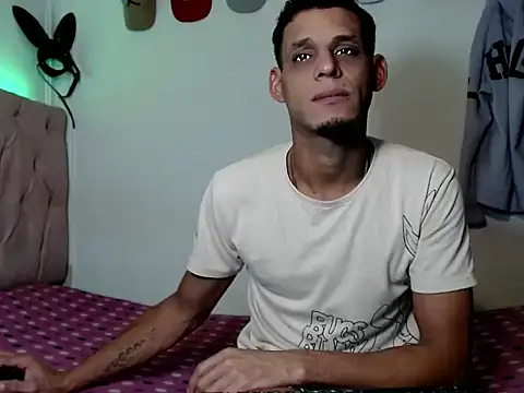 Snapshot of Brendt_Hotx chatting on June 25, 2026, 12:54 am Brendt Hotx online show from June 25, 2026, 12:54 am
