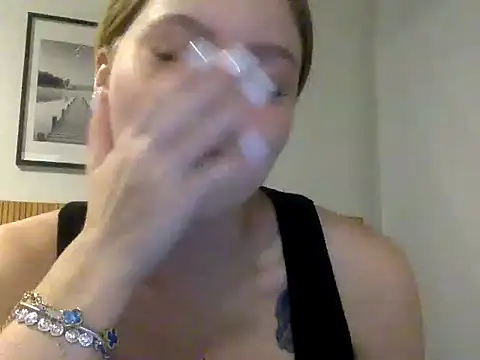 imjill online show from June 5, 2026, 1:34 am