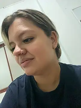 Snapshot of azulskyer chatting on July 13, 2026, 5:38 pm azulskyer online show from July 13, 2026, 5:38 pm