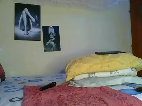 Snapshot of Cute_zora chatting on July 15, 2026, 2:55 pm Cute zora online show from July 15, 2026, 2:55 pm