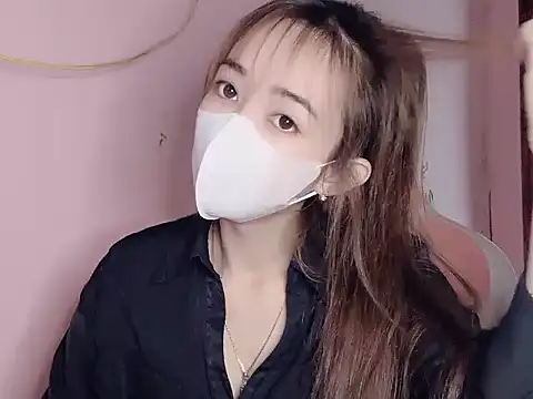 Snapshot of Alee8668 chatting on July 17, 2026, 2:29 am Alee8668 online show from July 17, 2026, 2:29 am