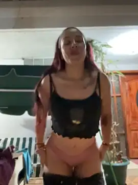 ArielFerrara online show from July 19, 2026, 4:16 am