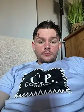 Ronnie153 online show from June 26, 2026, 6:34 pm