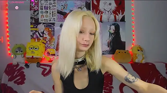 Katia Nabiee online show from June 17, 2026, 4:26 am