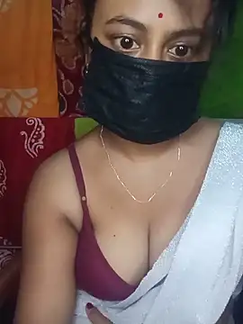 Snapshot of Sayanichatterjee024 chatting on July 2, 2026, 10:21 am Sayanichatterjee024 online show from July 2, 2026, 10:21 am