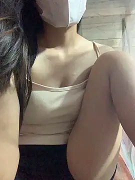 LanAnh00 online show from June 17, 2026, 6:38 am