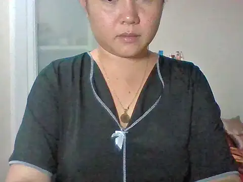 Snapshot of bitchychubby chatting on July 6, 2026, 1:30 pm bitchychubby online show from July 6, 2026, 1:30 pm