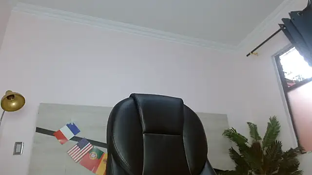 amara sanchez online show from July 4, 2026, 12:11 pm