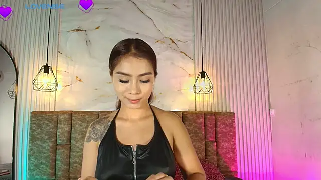 Snapshot of KENNIA_SWEETIEE chatting on July 13, 2026, 10:18 am KENNIA SWEETIEE online show from July 13, 2026, 10:18 am