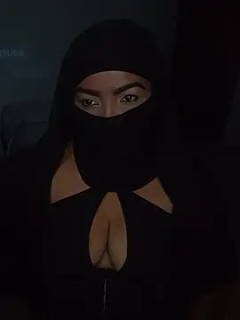 Snapshot of nayla_mohammed_ chatting on June 2, 2026, 1:57 pm nayla mohammed online show from June 2, 2026, 1:57 pm