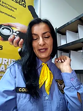 Snapshot of ALEJANDRA__28 chatting on July 16, 2026, 12:22 pm ALEJANDRA 28 online show from July 16, 2026, 12:22 pm