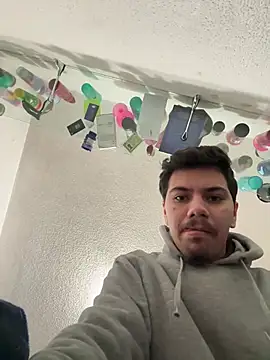 Deliciinha2 online show from July 13, 2026, 3:26 pm