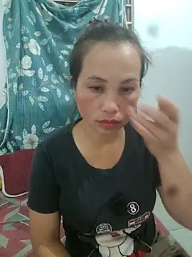 Snapshot of Yai_baby chatting on July 7, 2026, 2:21 pm Yai baby online show from July 7, 2026, 2:21 pm