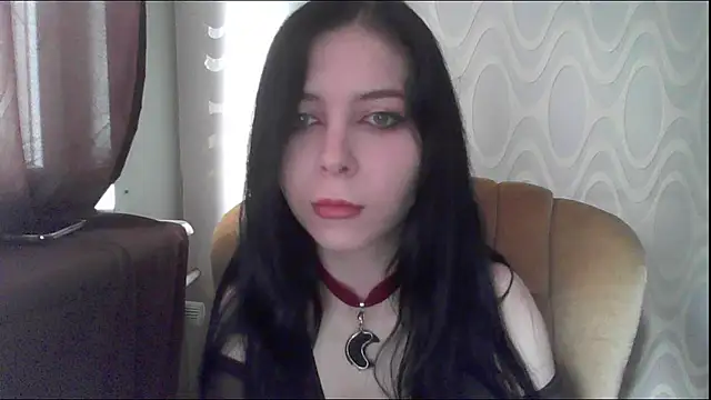 Snapshot of RileyTight chatting on June 12, 2026, 8:13 am RileyTight online show from June 12, 2026, 8:13 am