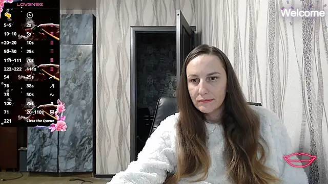 Yevgeshka-Milashka online show from October 18, 2025, 5:25 pm
