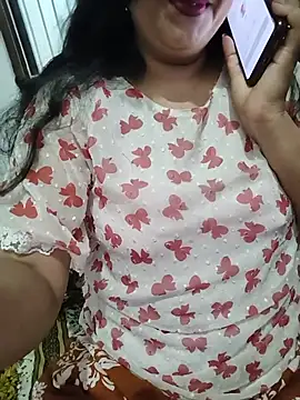 Snapshot of simran_khan90 chatting on June 2, 2026, 9:44 am simran khan90 online show from June 2, 2026, 9:44 am